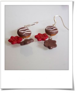 Boucles d'oreilles donuts vanille et biscuits chocolat/cerise
